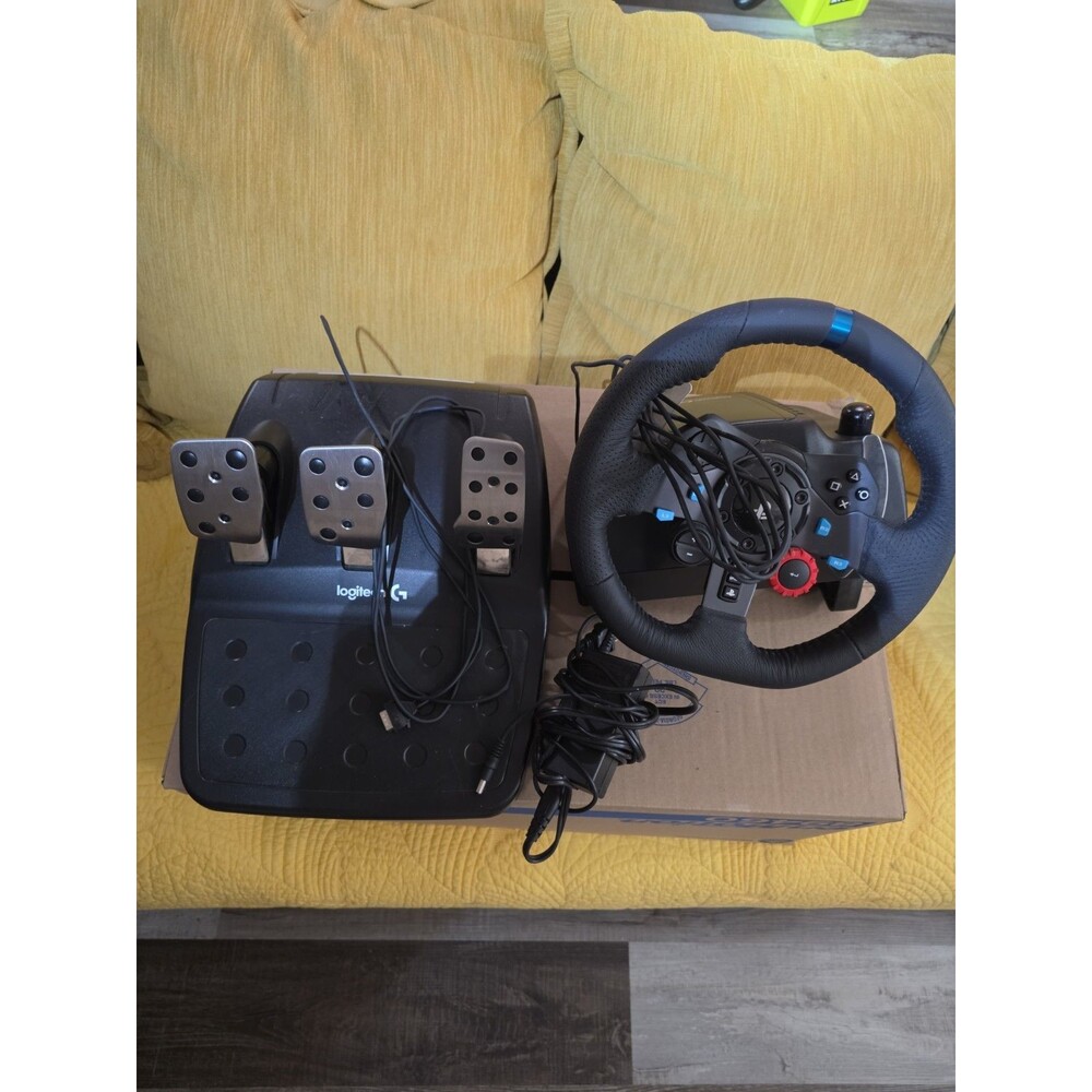Logitech Sony PlayStation G29 Driving Force Racing Steering Wheel and Pedals